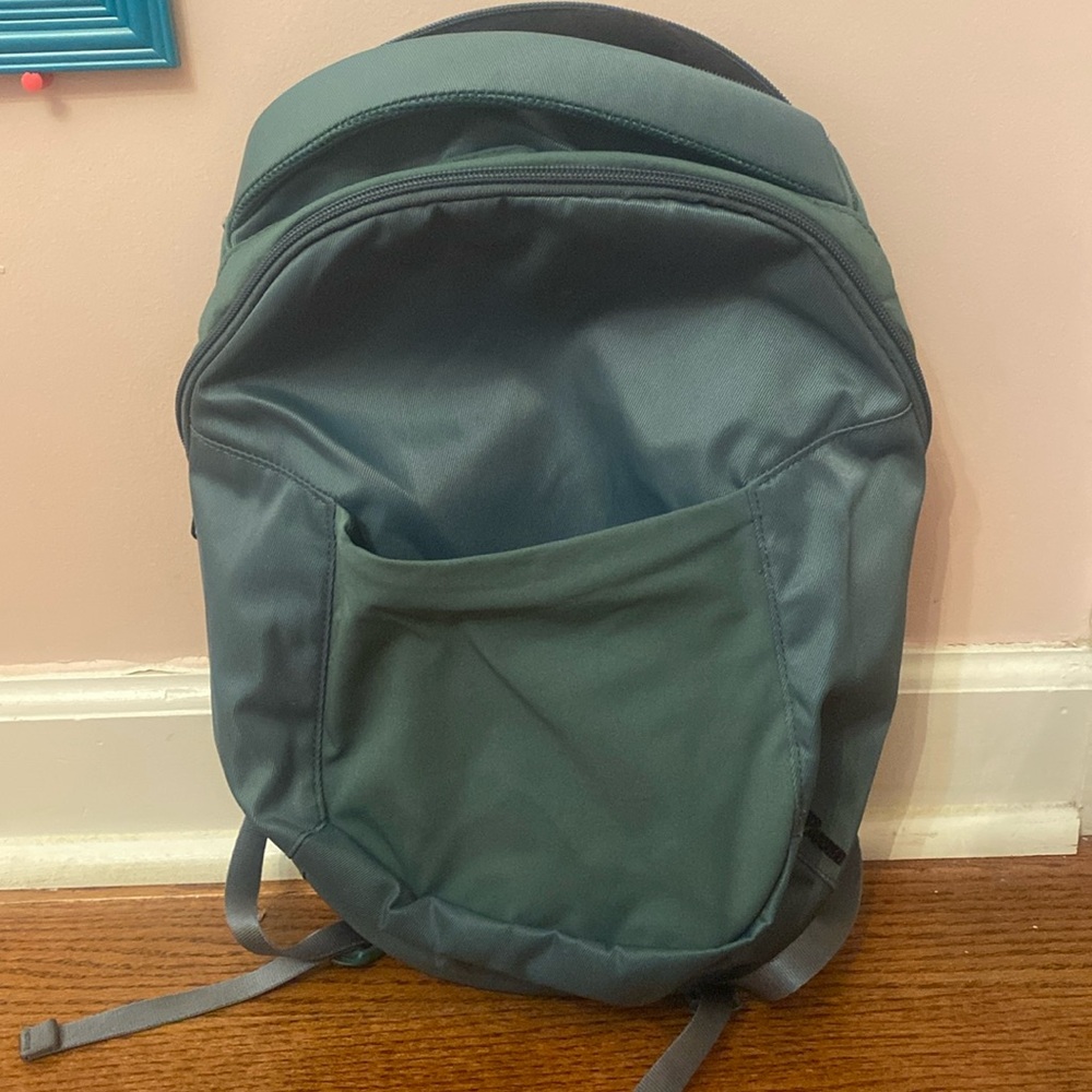 L.L. Bean like-new teal backpack